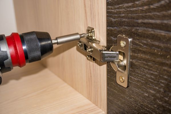 Cabinet Hinge Replacement in Seguin