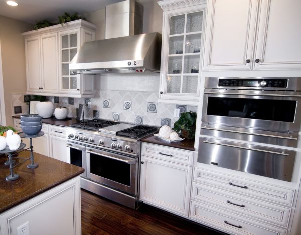 Custom Cabinet Building in Seguin